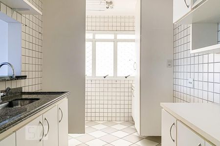 Apartamento para alugar com 85m², 2 quartos e 2 vagasCozinha