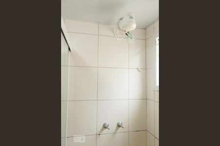 Apartamento para alugar com 44m², 2 quartos e 1 vaga Apartamento para alugar com 44m², 2 quartos e 1 vagaDetalhe do banheiro