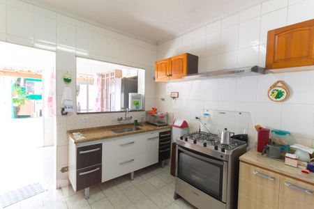 Casa à venda com 200m², 4 quartos e 2 vagas Casa à venda com 200m², 4 quartos e 2 vagasCozinha