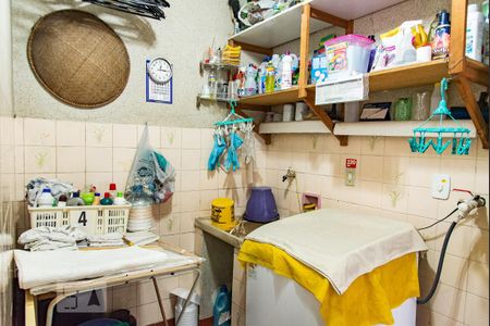 Casa à venda com 100m², 3 quartos e 1 vaga Casa à venda com 100m², 3 quartos e 1 vagaLavanderia