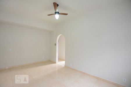 Sala de apartamento para alugar com 2 quartos, 72m² em Olaria, Rio de Janeiro