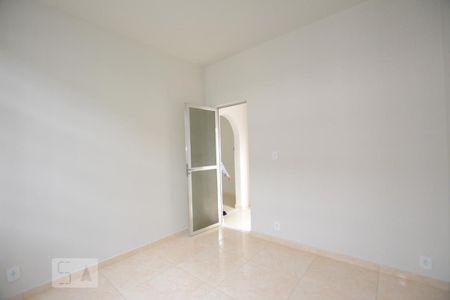 Quarto 1 de apartamento para alugar com 2 quartos, 72m² em Olaria, Rio de Janeiro