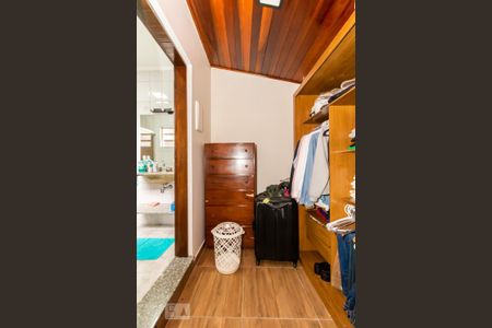 Casa para alugar com 310m², 5 quartos e 2 vagas Casa para alugar com 310m², 5 quartos e 2 vagasCloset da Suíte 2