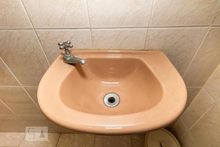 Casa para alugar com 310m², 5 quartos e 2 vagas Casa para alugar com 310m², 5 quartos e 2 vagasPia do Lavabo