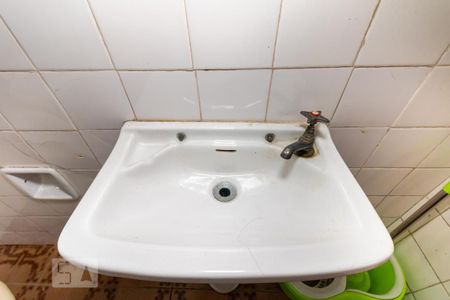 Casa para alugar com 310m², 5 quartos e 2 vagas Casa para alugar com 310m², 5 quartos e 2 vagasBanheiro de Serviço