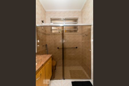 Casa para alugar com 310m², 5 quartos e 2 vagas Casa para alugar com 310m², 5 quartos e 2 vagasBanheiro