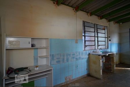 Casa à venda com 200m², 3 quartos e 5 vagasgalpão