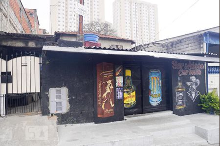 Casa à venda com 100m², 3 quartos e 1 vaga Casa à venda com 100m², 3 quartos e 1 vagaFachada