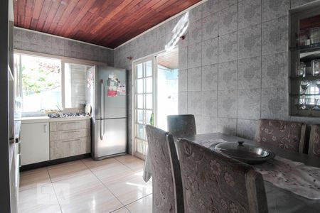 Casa à venda com 125m², 3 quartos e 3 vagas Casa à venda com 125m², 3 quartos e 3 vagasCozinha