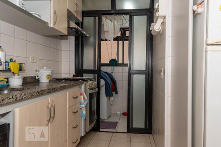 Apartamento à venda com 106m², 4 quartos e 2 vagas Apartamento à venda com 106m², 4 quartos e 2 vagasCozinha