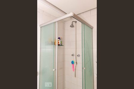 Apartamento à venda com 106m², 4 quartos e 2 vagas Apartamento à venda com 106m², 4 quartos e 2 vagasBanheiro da Suíte