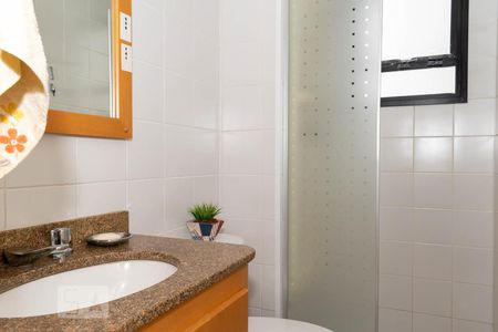 Apartamento à venda com 106m², 4 quartos e 2 vagas Apartamento à venda com 106m², 4 quartos e 2 vagasBanheiro Social