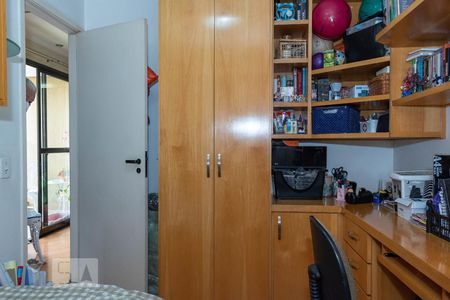 Apartamento à venda com 106m², 4 quartos e 2 vagas Apartamento à venda com 106m², 4 quartos e 2 vagasQuarto 2
