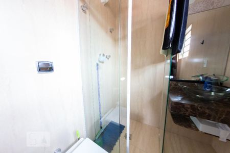Casa à venda com 320m², 3 quartos e 1 vaga Casa à venda com 320m², 3 quartos e 1 vagaBanheiro da suíte 1