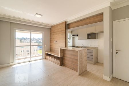 Sala de apartamento para alugar com 2 quartos, 70m² em Empresarial 18 do Forte, Barueri