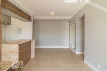 Sala de apartamento para alugar com 2 quartos, 70m² em Empresarial 18 do Forte, Barueri