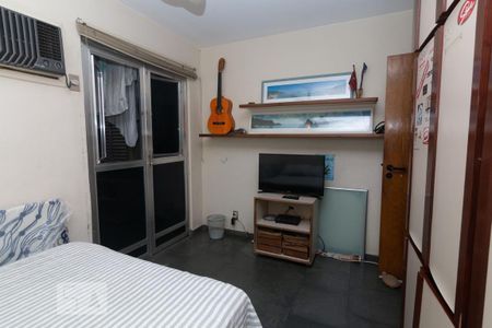 Apartamento à venda com 162m², 3 quartos e 2 vagas Apartamento à venda com 162m², 3 quartos e 2 vagasQuarto 1