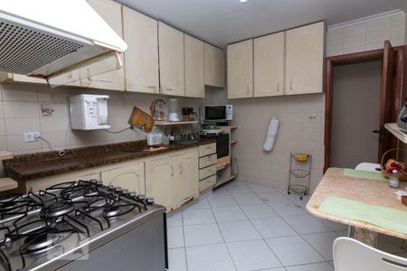 Apartamento à venda com 162m², 3 quartos e 2 vagas Apartamento à venda com 162m², 3 quartos e 2 vagasCozinha