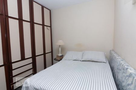 Apartamento à venda com 162m², 3 quartos e 2 vagas Apartamento à venda com 162m², 3 quartos e 2 vagasQuarto 1