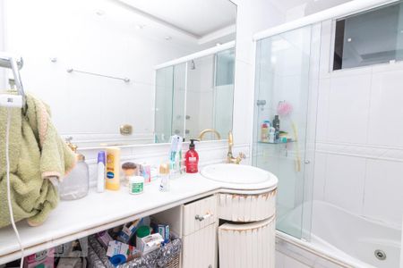 Apartamento à venda com 162m², 3 quartos e 2 vagas Apartamento à venda com 162m², 3 quartos e 2 vagasBanheiro Suíte