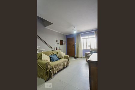 Sala de Estar de casa para alugar com 2 quartos, 100m² em Chácara Santo Antônio (zona Sul), São Paulo