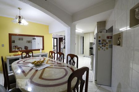 Casa à venda com 375m², 7 quartos e 3 vagasCozinha