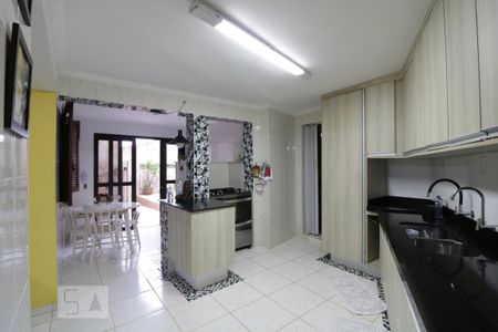Casa à venda com 375m², 7 quartos e 3 vagasCozinha