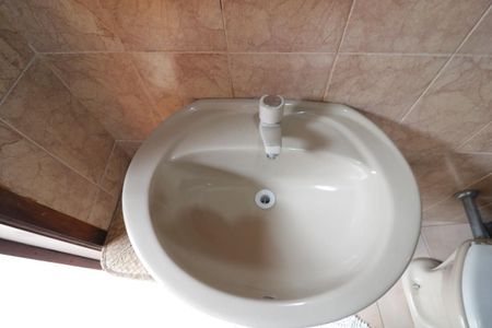 Casa à venda com 375m², 7 quartos e 3 vagasBanheiro 1 - pia