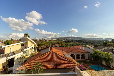 Casa de condomínio à venda com 297m², 4 quartos e 2 vagas Casa de condomínio à venda com 297m², 4 quartos e 2 vagasVista Suíte Master