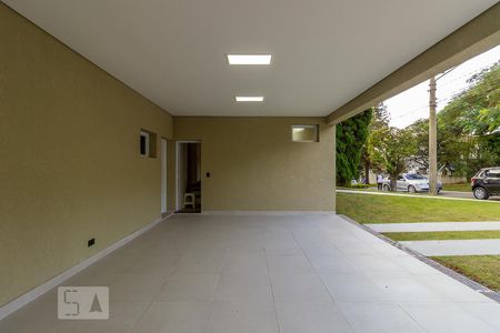 Casa de condomínio à venda com 297m², 4 quartos e 2 vagas Casa de condomínio à venda com 297m², 4 quartos e 2 vagasGaragem