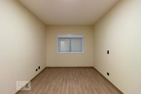 Casa de condomínio à venda com 297m², 4 quartos e 2 vagas Casa de condomínio à venda com 297m², 4 quartos e 2 vagasQuarto 1