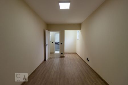 Casa de condomínio à venda com 297m², 4 quartos e 2 vagas Casa de condomínio à venda com 297m², 4 quartos e 2 vagasQuarto 2
