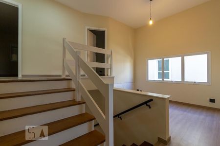 Casa de condomínio à venda com 297m², 4 quartos e 2 vagas Casa de condomínio à venda com 297m², 4 quartos e 2 vagasSala 3