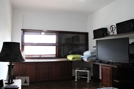 Casa à venda com 500m², 5 quartos e 5 vagasQuarto 2