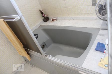 Casa à venda com 500m², 5 quartos e 5 vagasBanheiro 2 - Banheira