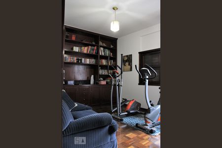 Casa à venda com 500m², 5 quartos e 5 vagasSala de leitura