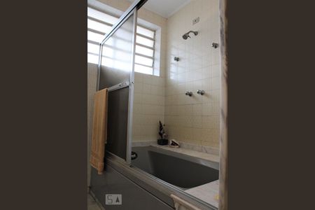 Casa à venda com 500m², 5 quartos e 5 vagasBanheiro 2 - Banheira