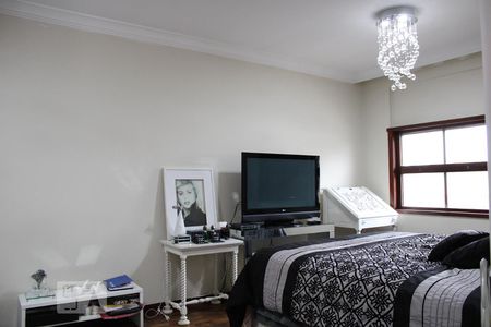 Casa à venda com 500m², 5 quartos e 5 vagasSuíte Master