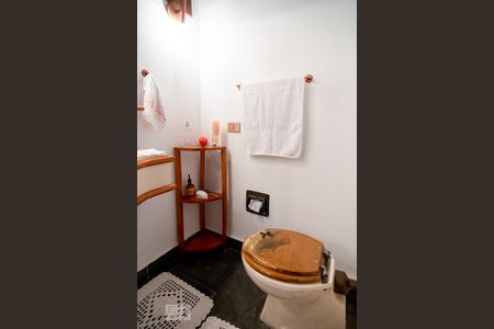 Casa para alugar com 500m², 4 quartos e 2 vagas Casa para alugar com 500m², 4 quartos e 2 vagasLavabo