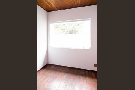 Casa para alugar com 500m², 4 quartos e 2 vagas Casa para alugar com 500m², 4 quartos e 2 vagasSaleta 2