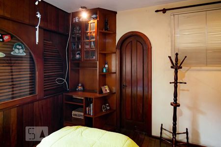 Casa para alugar com 500m², 4 quartos e 2 vagas Casa para alugar com 500m², 4 quartos e 2 vagasQuarto 2 - Suíte