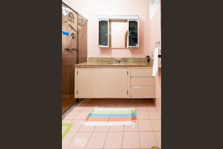 Casa para alugar com 500m², 4 quartos e 2 vagas Casa para alugar com 500m², 4 quartos e 2 vagasBanheiro Quarto 2 - Suíte