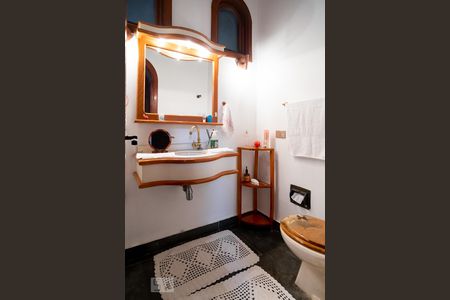 Casa para alugar com 500m², 4 quartos e 2 vagas Casa para alugar com 500m², 4 quartos e 2 vagasLavabo