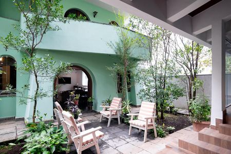 Casa para alugar com 500m², 4 quartos e 2 vagas Casa para alugar com 500m², 4 quartos e 2 vagasÁrea Externa