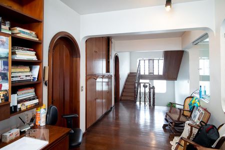 Casa para alugar com 500m², 4 quartos e 2 vagas Casa para alugar com 500m², 4 quartos e 2 vagasEscritório