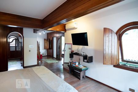 Casa para alugar com 500m², 4 quartos e 2 vagas Casa para alugar com 500m², 4 quartos e 2 vagasQuarto 1 - Suíte