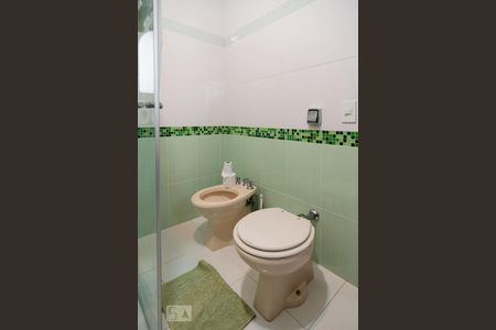 Casa para alugar com 500m², 4 quartos e 2 vagas Casa para alugar com 500m², 4 quartos e 2 vagasBanheiro Quarto 3 - Suíte