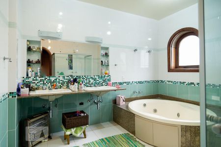 Casa para alugar com 500m², 4 quartos e 2 vagas Casa para alugar com 500m², 4 quartos e 2 vagasBanheiro Quarto 1 - Suíte