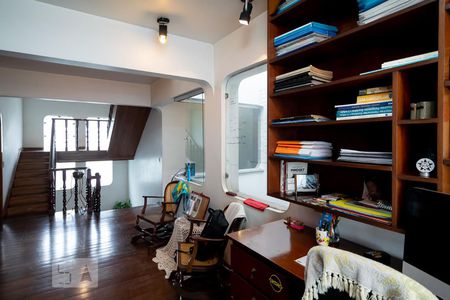 Casa para alugar com 500m², 4 quartos e 2 vagas Casa para alugar com 500m², 4 quartos e 2 vagasEscritório