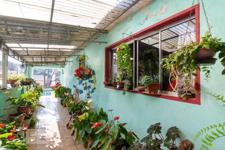 Casa à venda com 120m², 2 quartos e 10 vagasCorredor Lateral